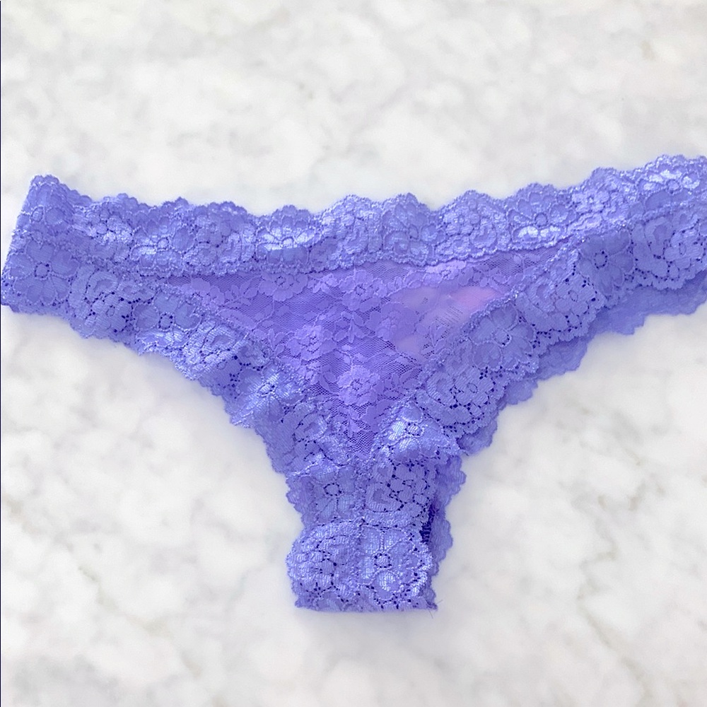 PINK Victoria’s Secret Extra low rise mini cheekster panty